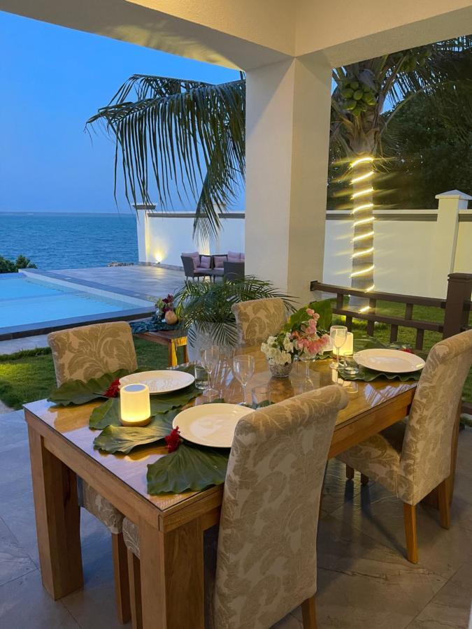 Zanzibar Dt Beachfront Vilă Mkunguni
