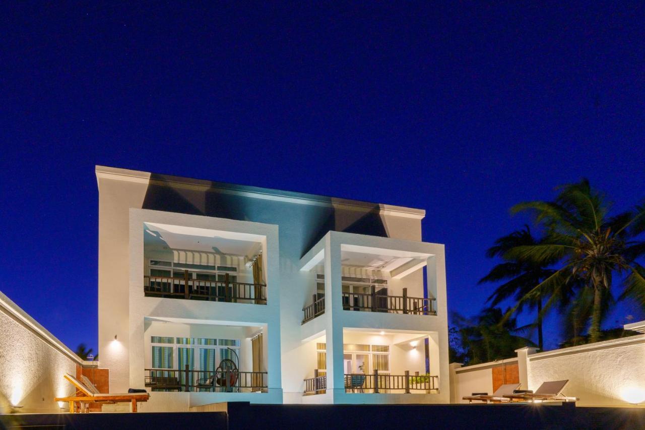 Vilă Zanzibar Dt Beachfront Mkunguni